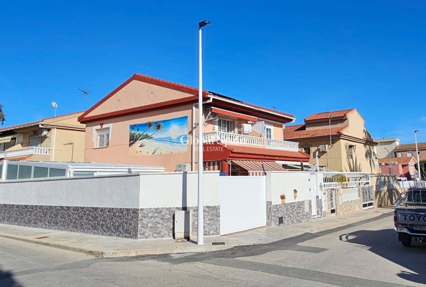 Resale - HOUSE -
SANTIAGO DE LA RIBERA - Playa De Santiago De La Ribera