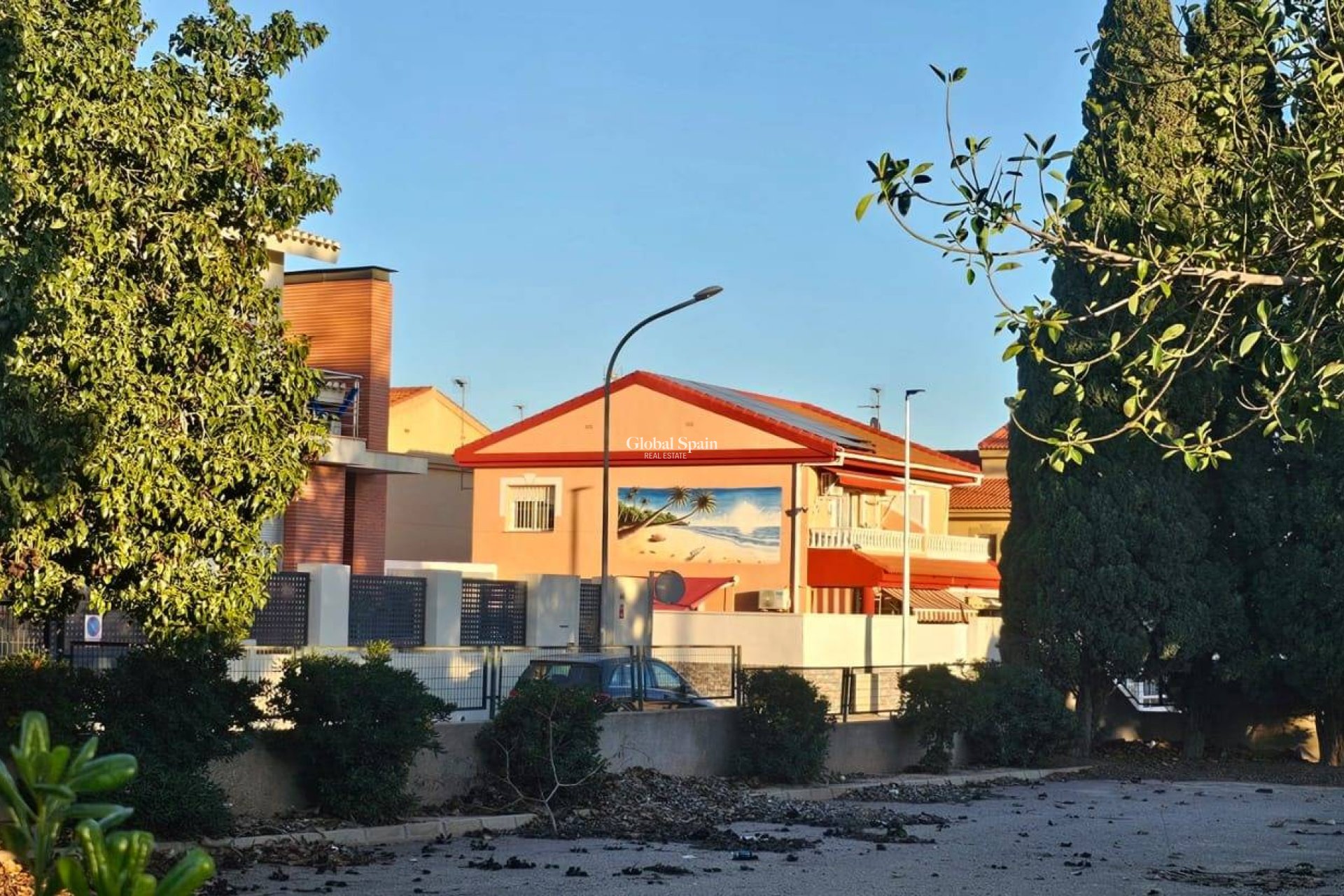 Resale - HOUSE -
SANTIAGO DE LA RIBERA - Playa De Santiago De La Ribera