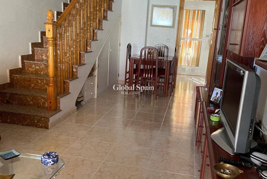 Resale - HOUSE -
SANTIAGO DE LA RIBERA - San Blas