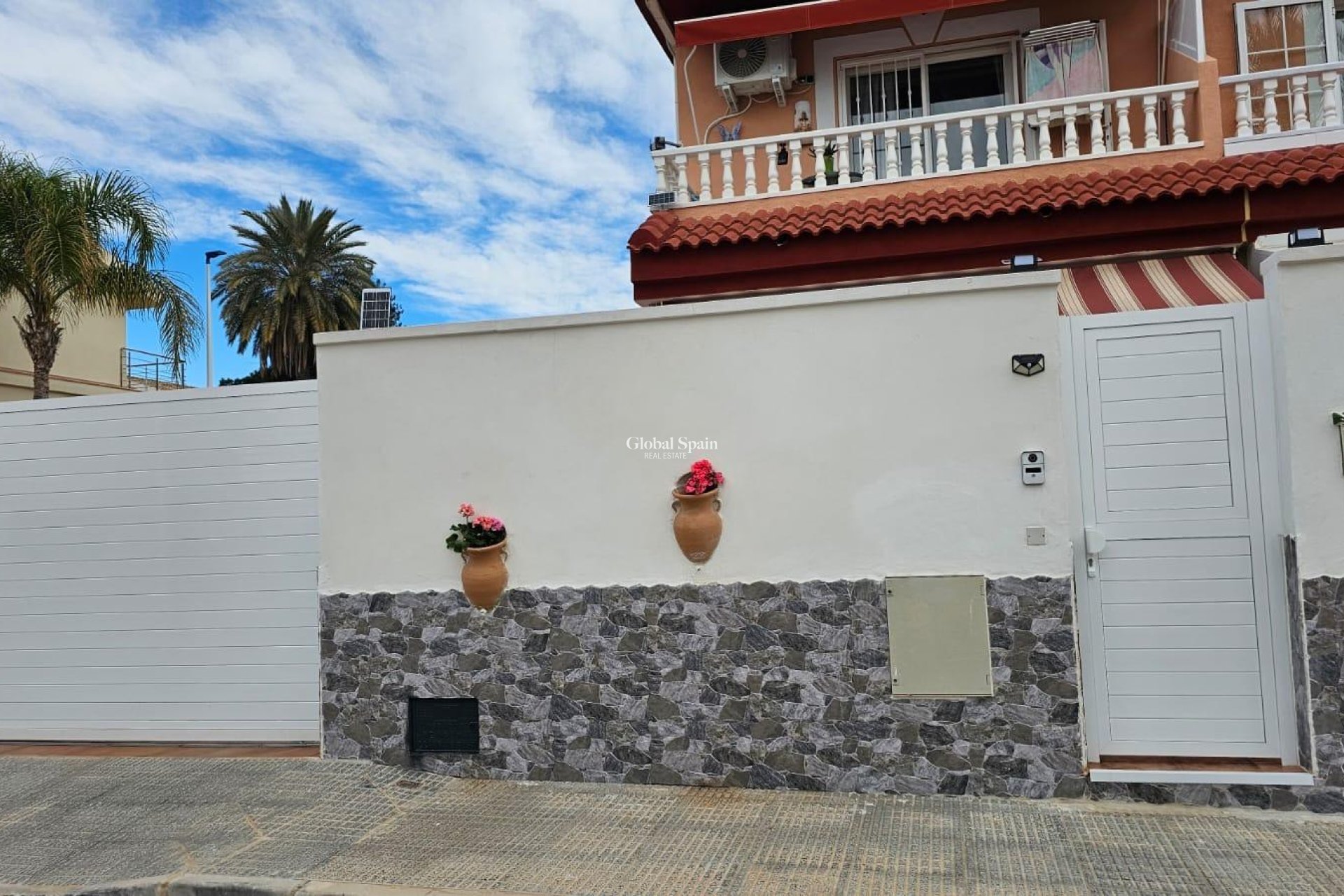 Resale - HOUSE -
SANTIAGO DE LA RIBERA - Santiago de la Ribera