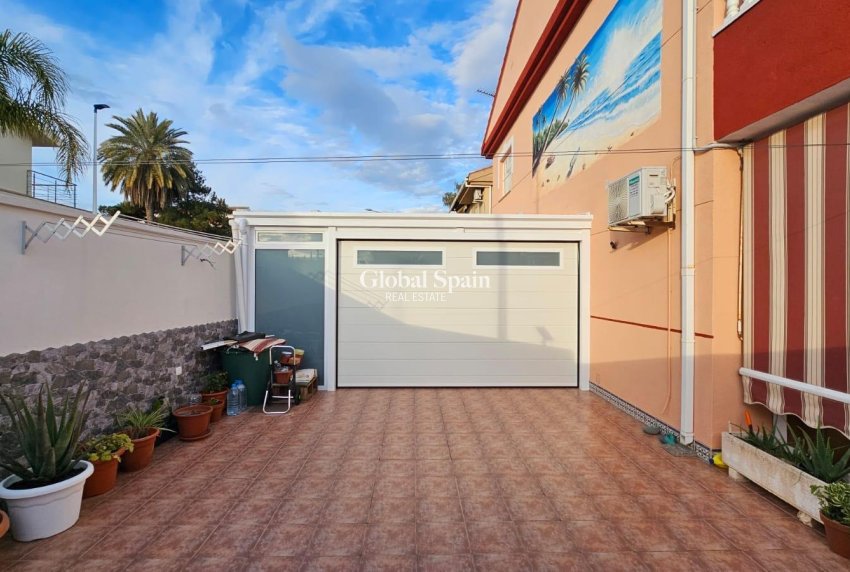 Resale - HOUSE -
SANTIAGO DE LA RIBERA - Santiago de la Ribera