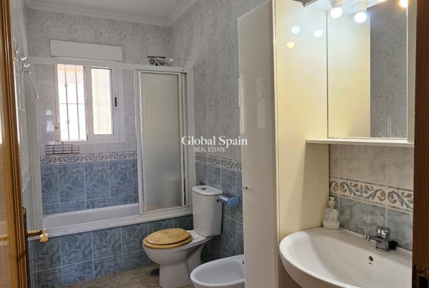 Resale - HOUSE -
SANTIAGO DE LA RIBERA - Santiago de la Ribera