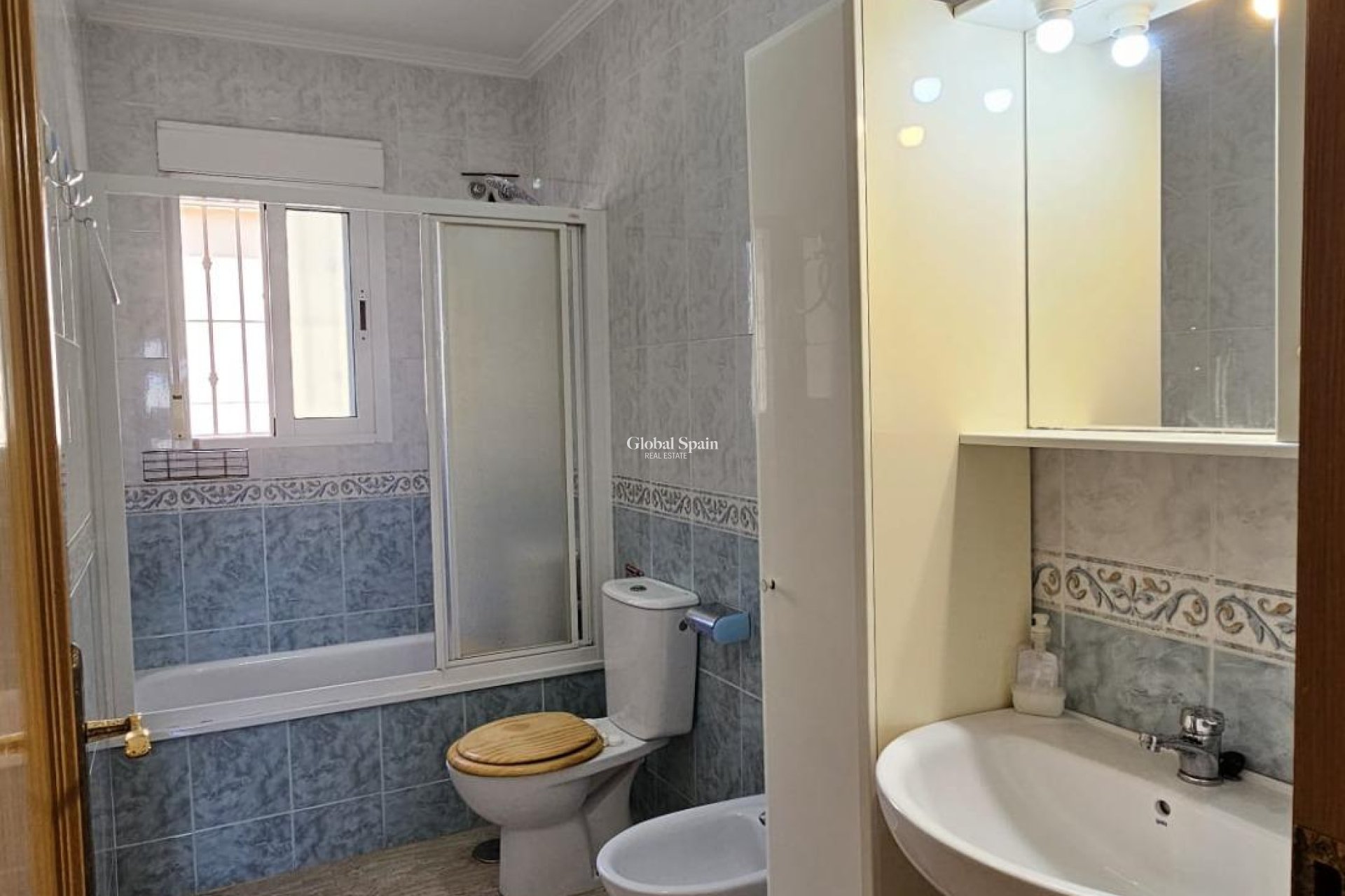 Resale - HOUSE -
SANTIAGO DE LA RIBERA - Santiago de la Ribera