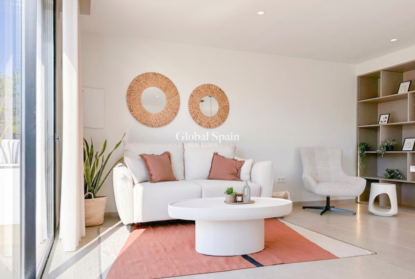 Resale - HOUSE -
SANTIAGO DE LA RIBERA - Santiago de la Ribera