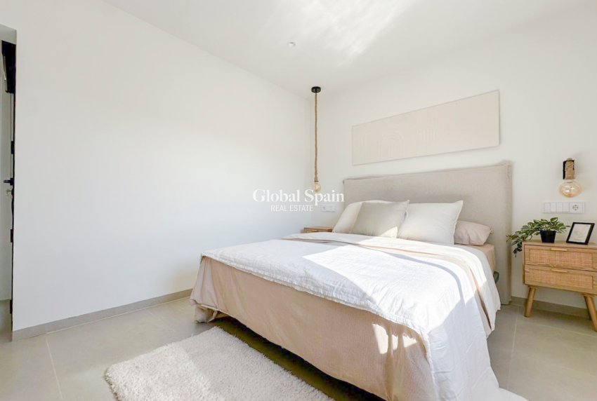 Resale - HOUSE -
SANTIAGO DE LA RIBERA - Santiago de la Ribera
