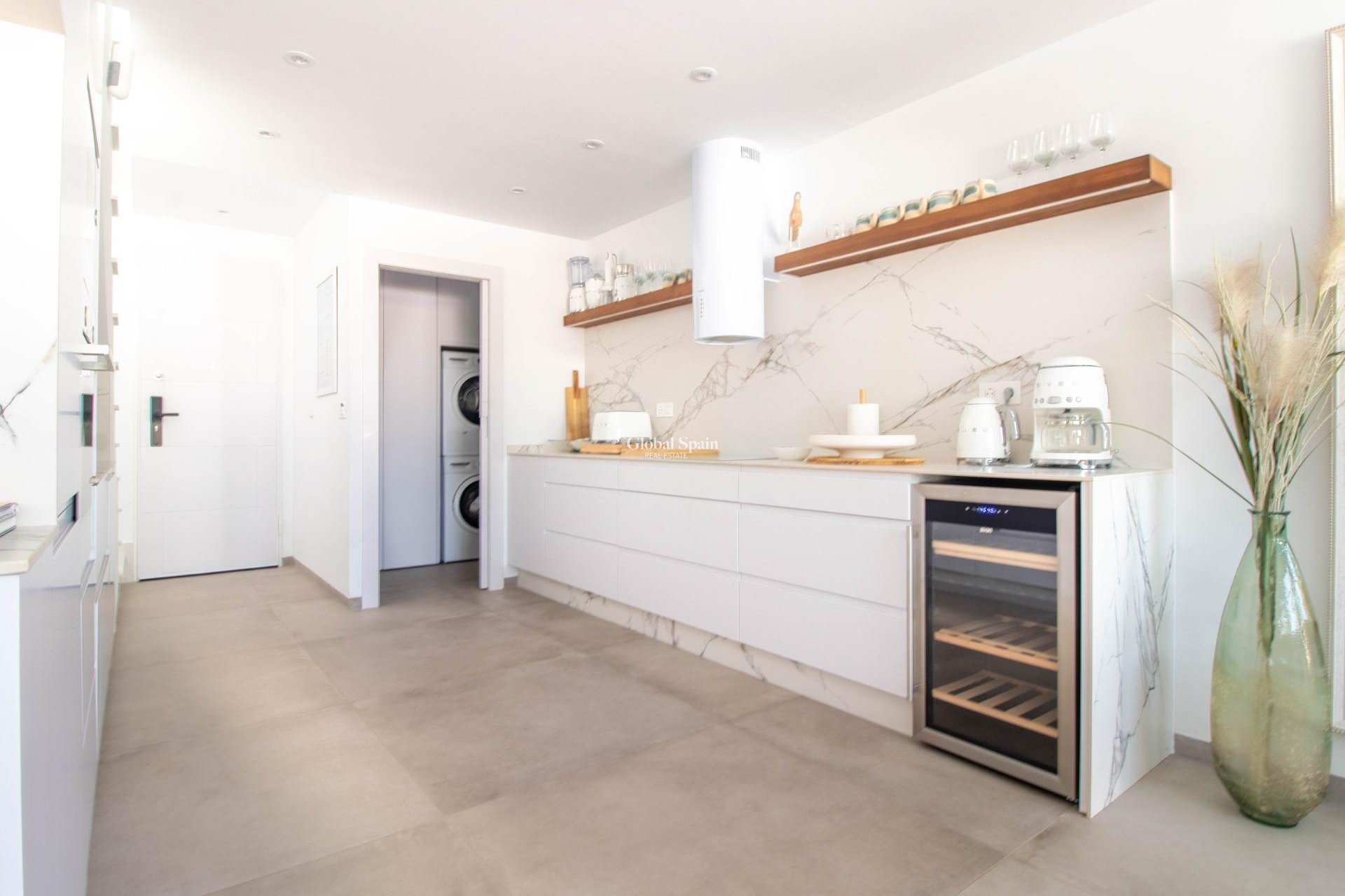 Resale - House -
Santiago de la ribera - zona san blas