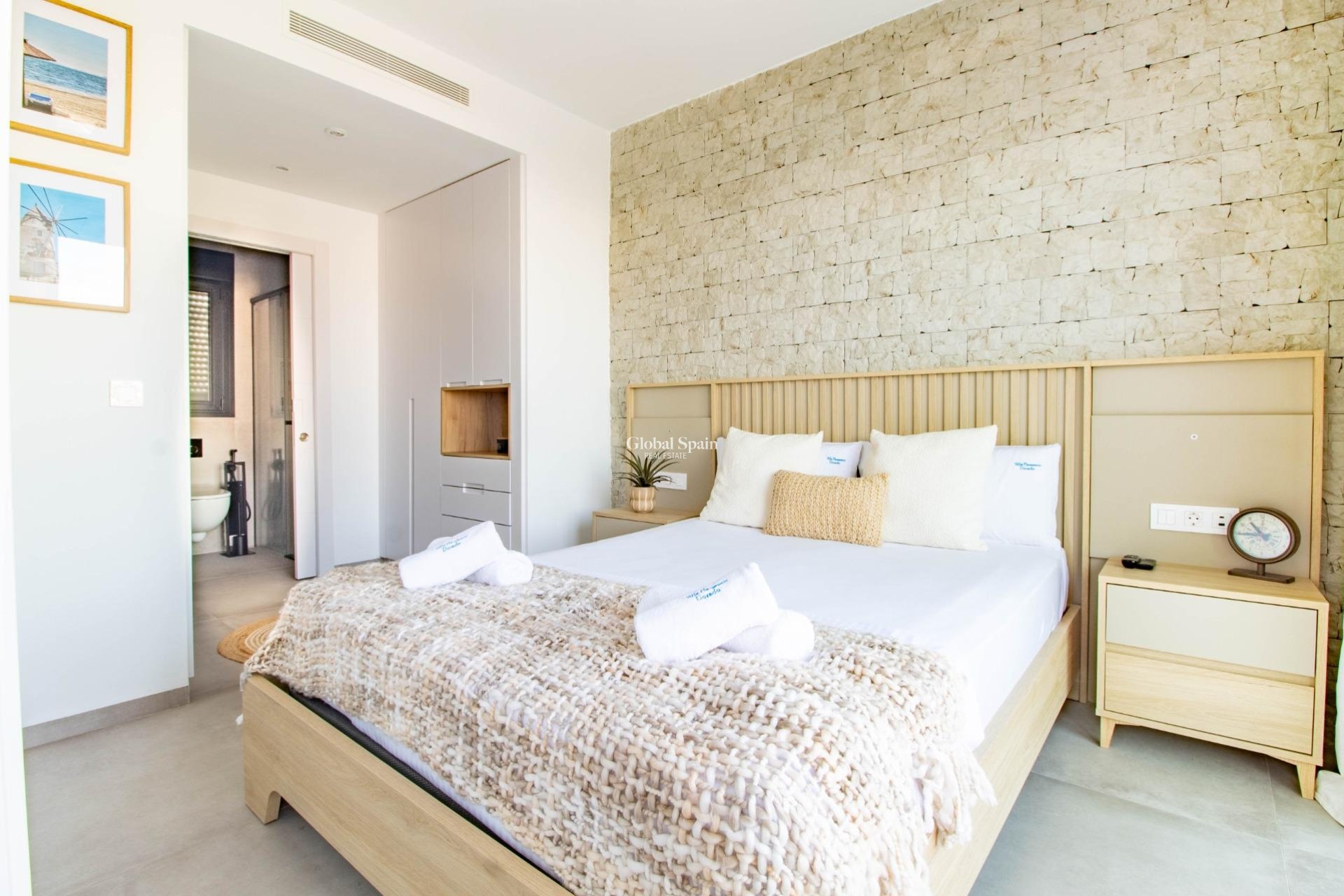 Resale - House -
Santiago de la ribera - zona san blas