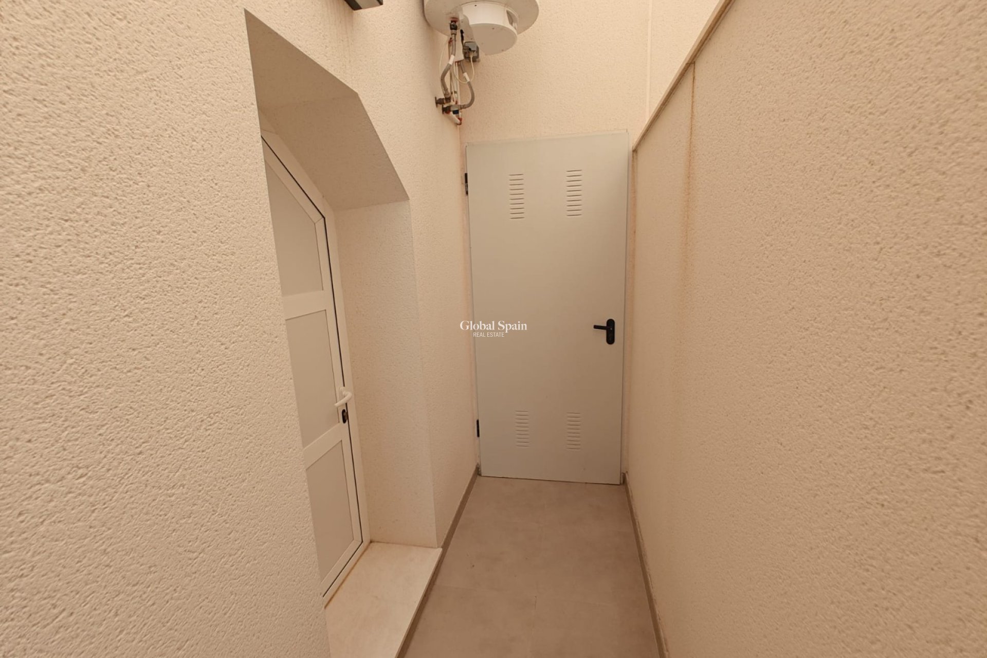 Resale - House - Semi-Detached House -
COX - Cox