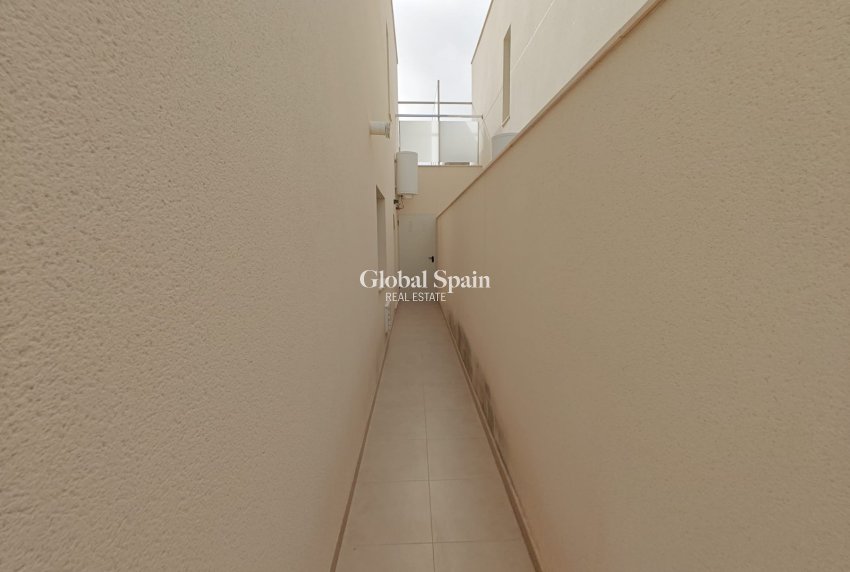 Resale - House - Semi-Detached House -
COX - Cox