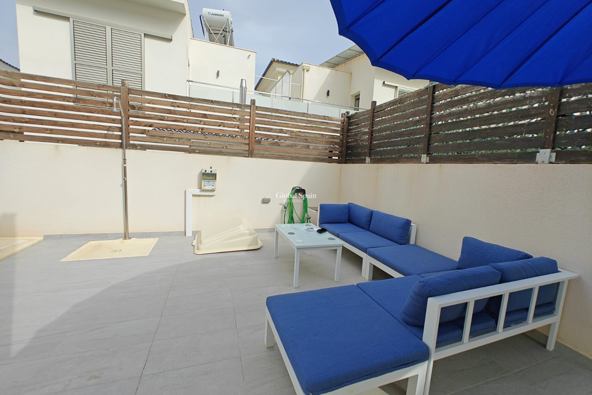 Resale - House - Semi-Detached House -
COX - Cox