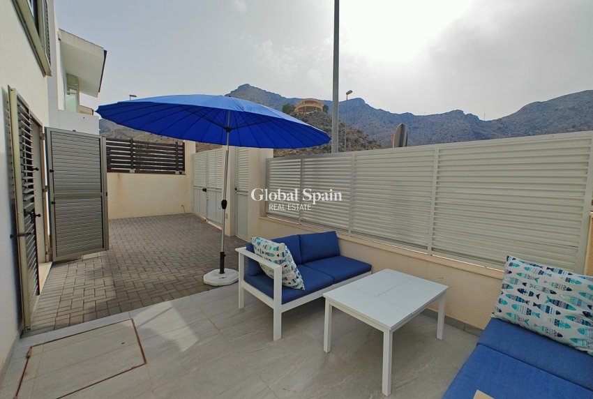 Resale - House - Semi-Detached House -
COX - Cox