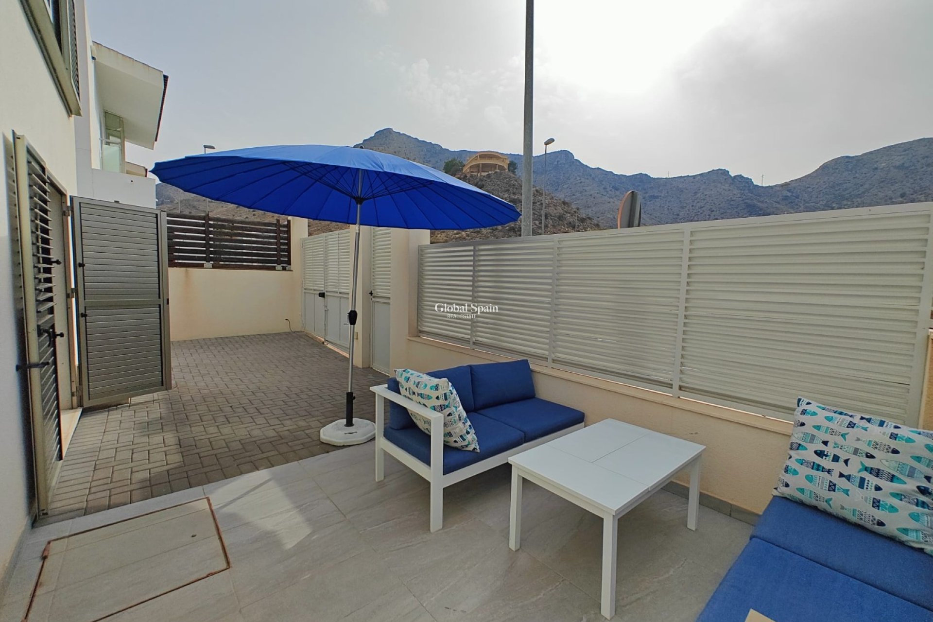 Resale - House - Semi-Detached House -
COX - Cox