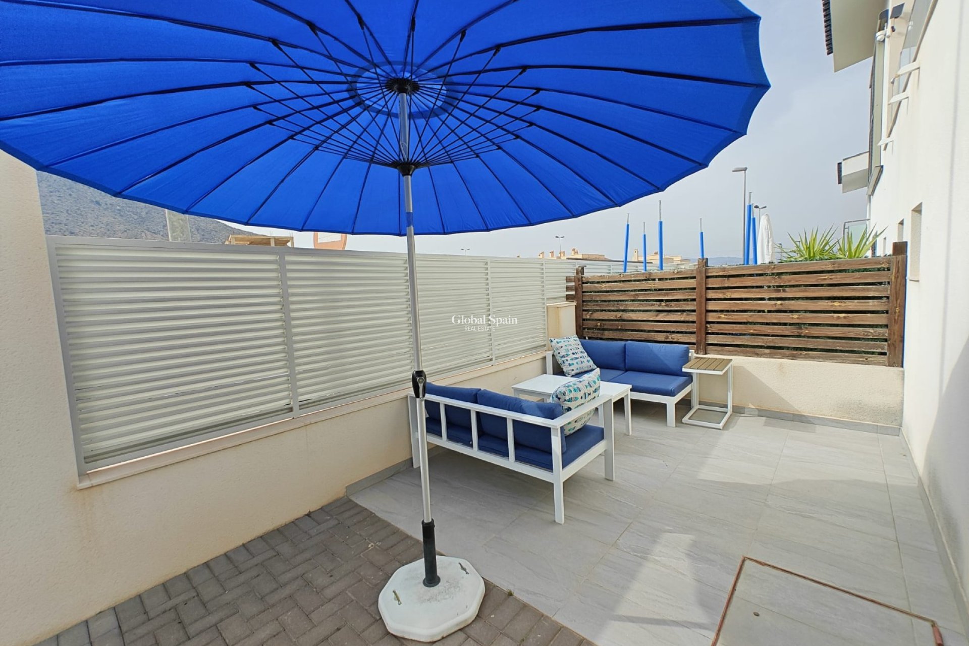 Resale - House - Semi-Detached House -
COX - Cox