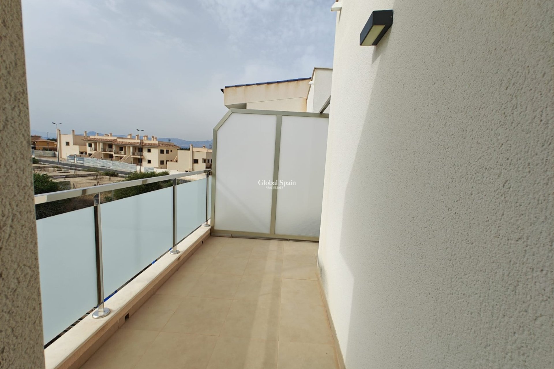 Resale - House - Semi-Detached House -
COX - Cox