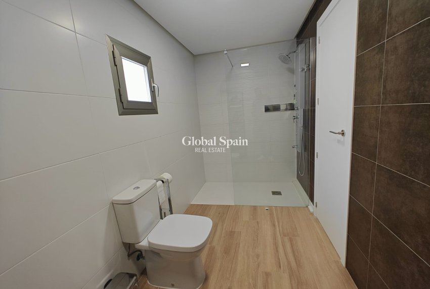 Resale - House - Semi-Detached House -
COX - Cox