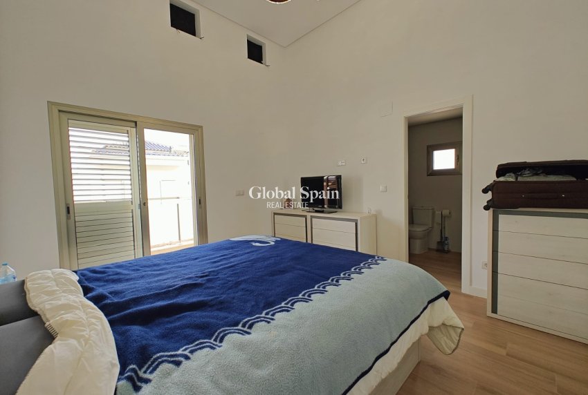 Resale - House - Semi-Detached House -
COX - Cox