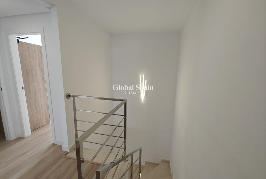 Resale - House - Semi-Detached House -
COX - Cox