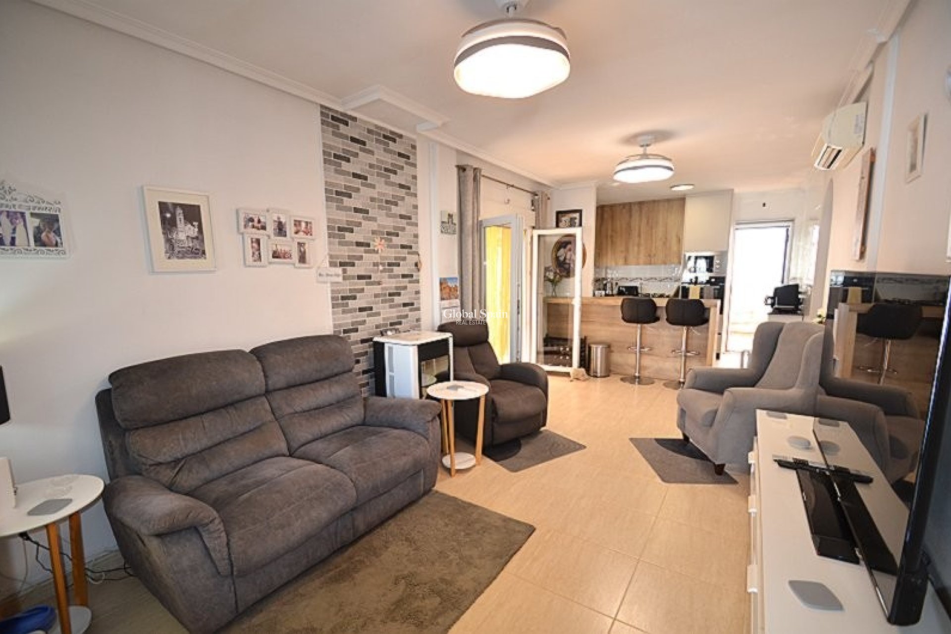 Resale - HOUSE -
SUCINA - Inland