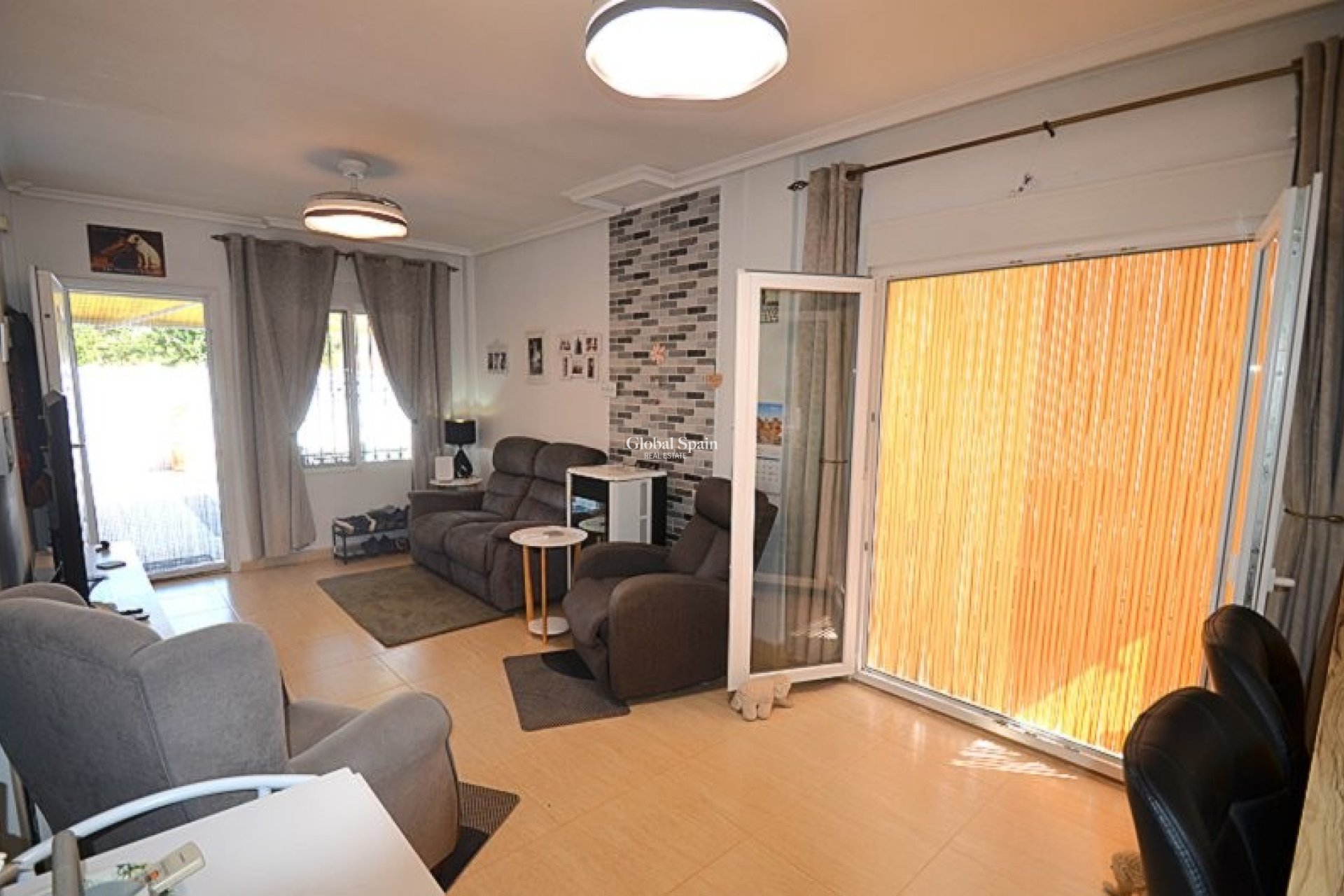 Resale - HOUSE -
SUCINA - Inland