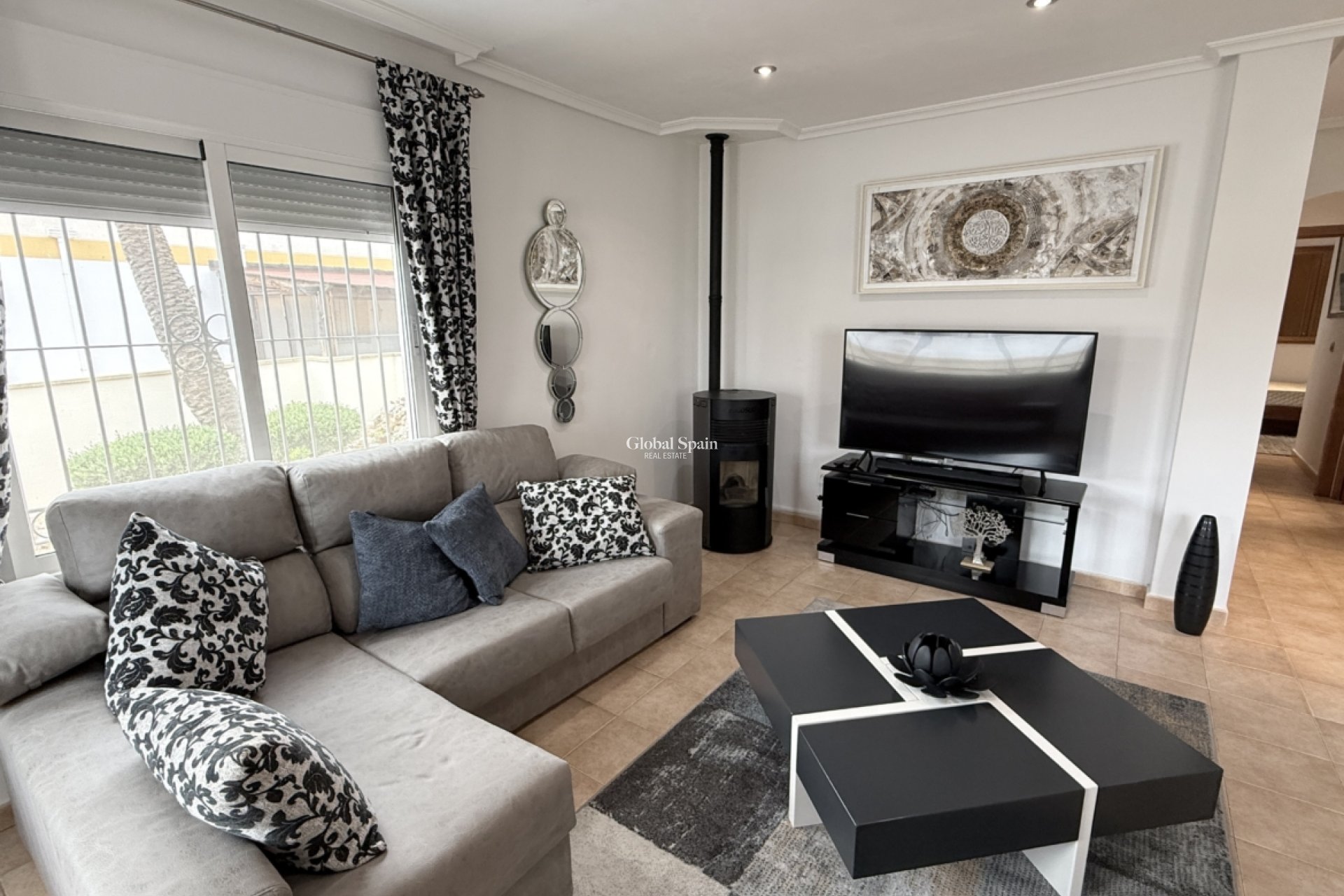 Resale - HOUSE -
SUCINA - Inland
