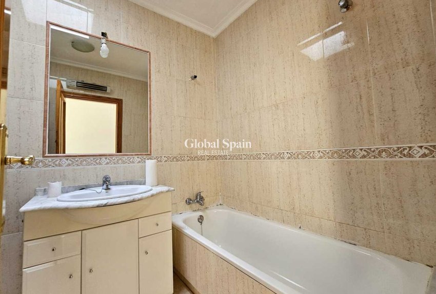 Resale - HOUSE -
SUCINA - Sucina