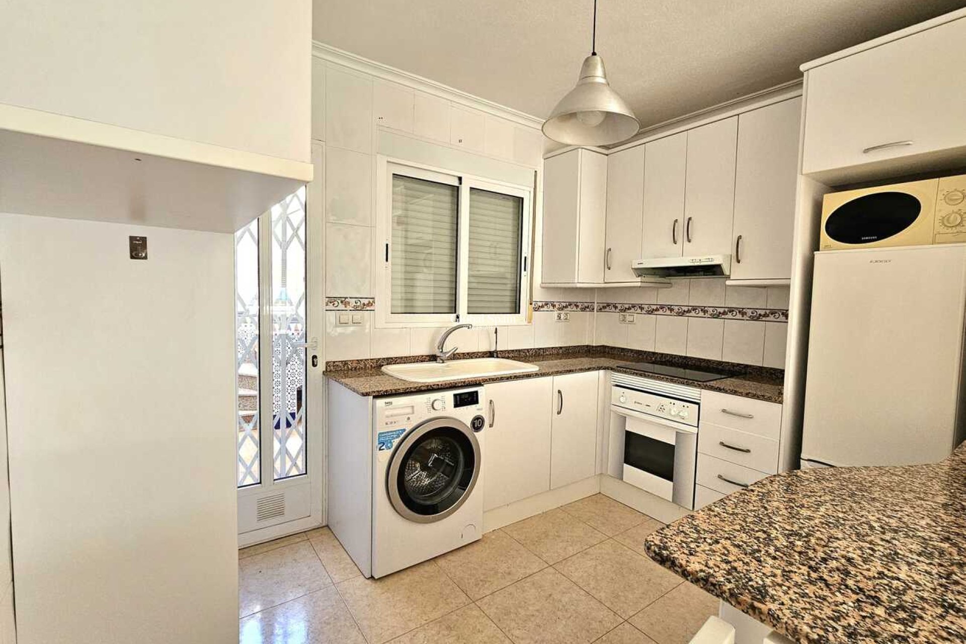 Resale - HOUSE -
SUCINA - Sucina