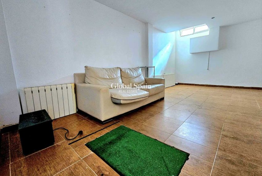 Resale - HOUSE -
SUCINA - Sucina