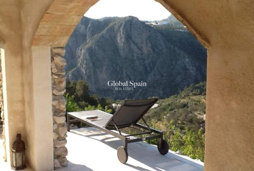 Resale - HOUSE -
TÀRBENA - Inland