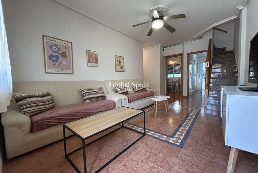 Resale - HOUSE -
TORRE DE LA HORADADA - Costa Blanca