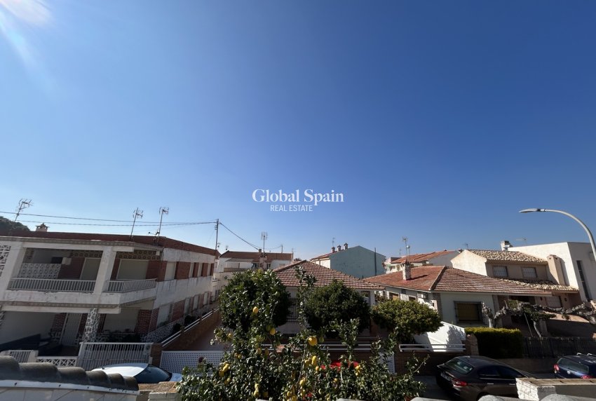 Resale - HOUSE -
TORRE DE LA HORADADA - Costa Blanca
