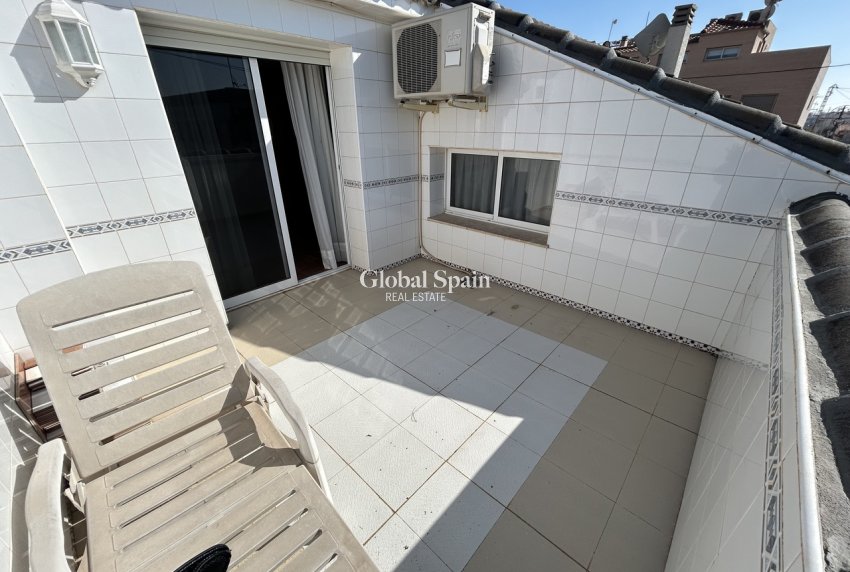 Resale - HOUSE -
TORRE DE LA HORADADA - Costa Blanca