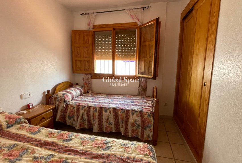 Resale - HOUSE -
TORRE DE LA HORADADA - Costa Blanca