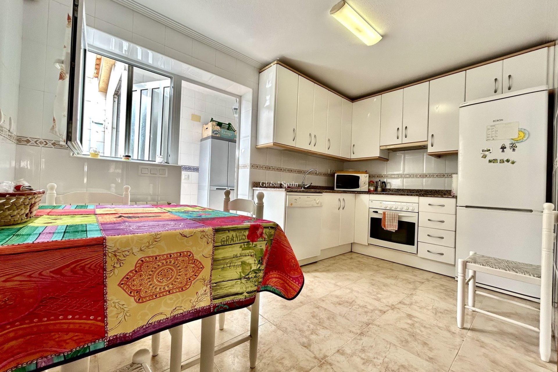 Resale - HOUSE -
TORRE DE LA HORADADA - Costa Blanca
