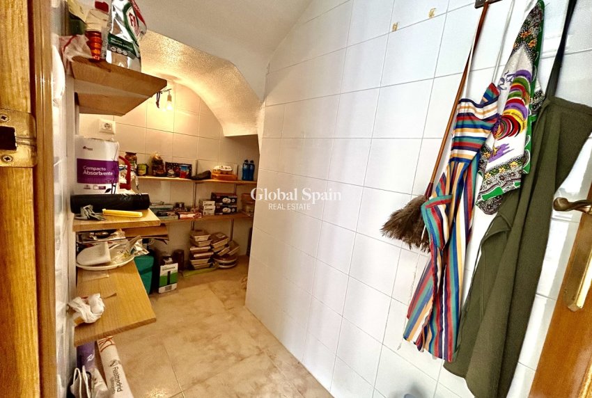 Resale - HOUSE -
TORRE DE LA HORADADA - Costa Blanca