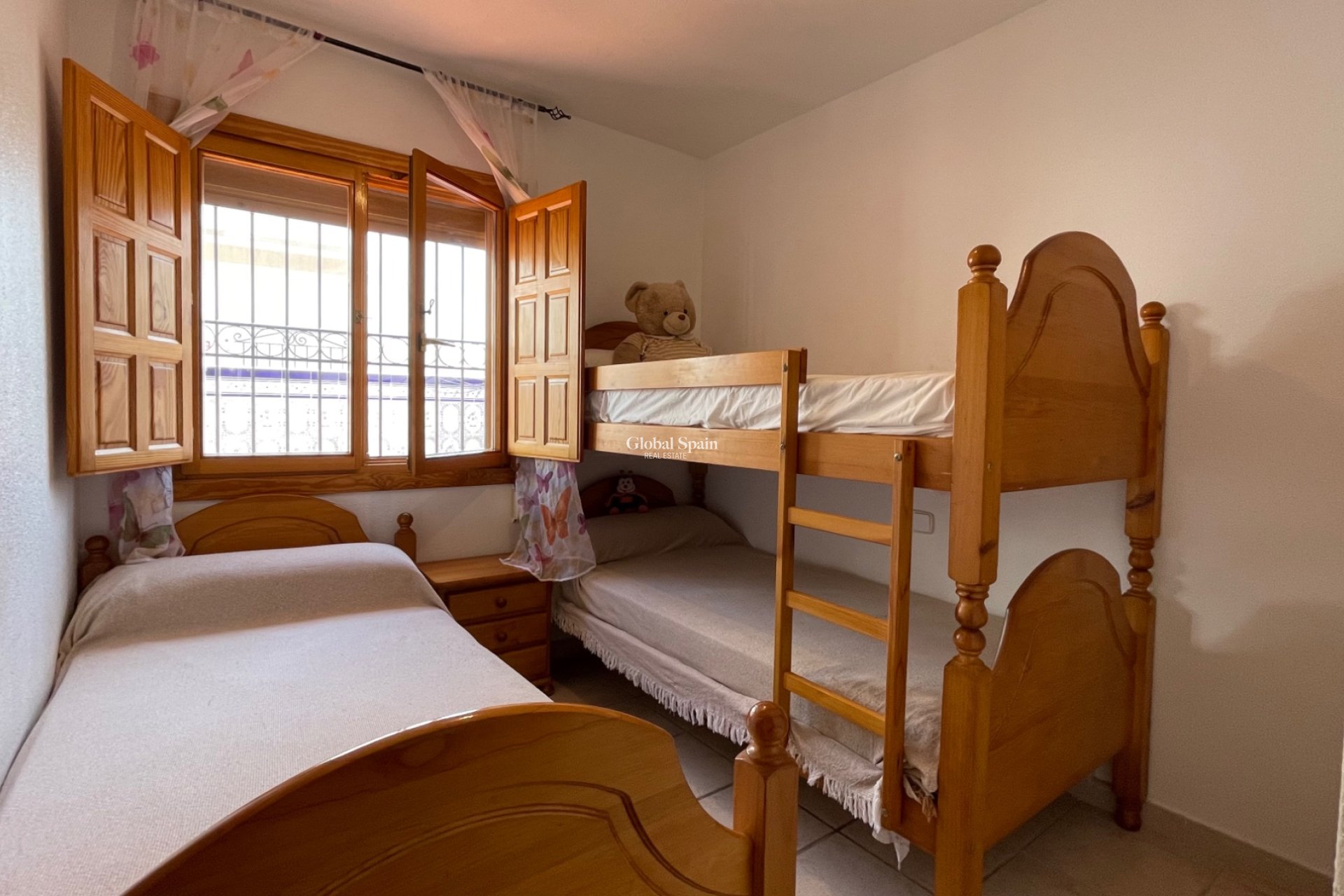 Resale - HOUSE -
TORRE DE LA HORADADA - Costa Blanca