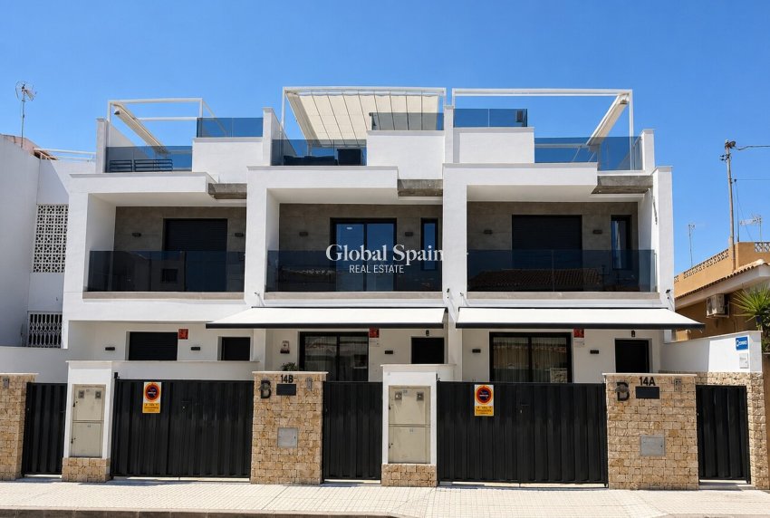 Resale - HOUSE -
TORRE DE LA HORADADA - Costa Blanca