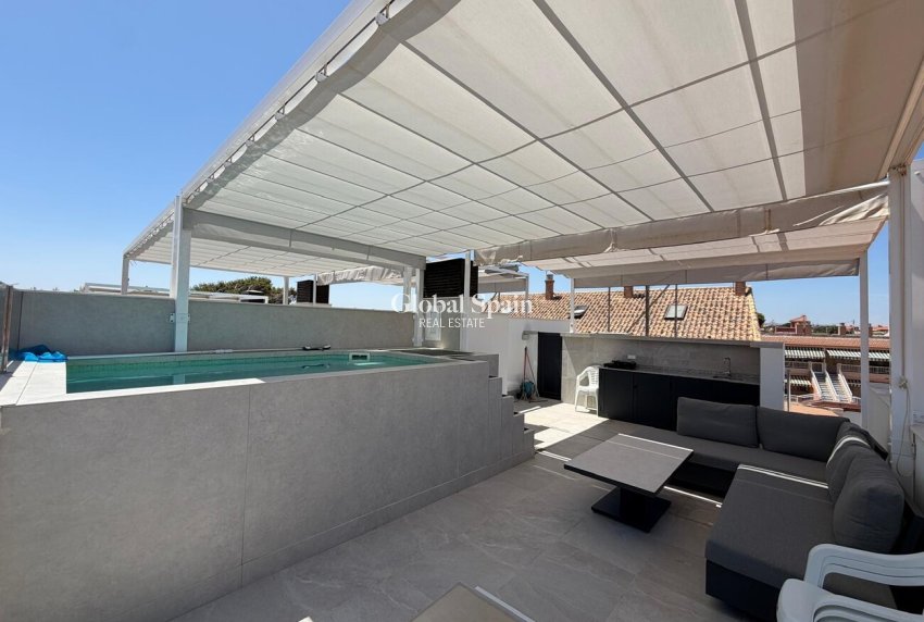 Resale - HOUSE -
TORRE DE LA HORADADA - Costa Blanca