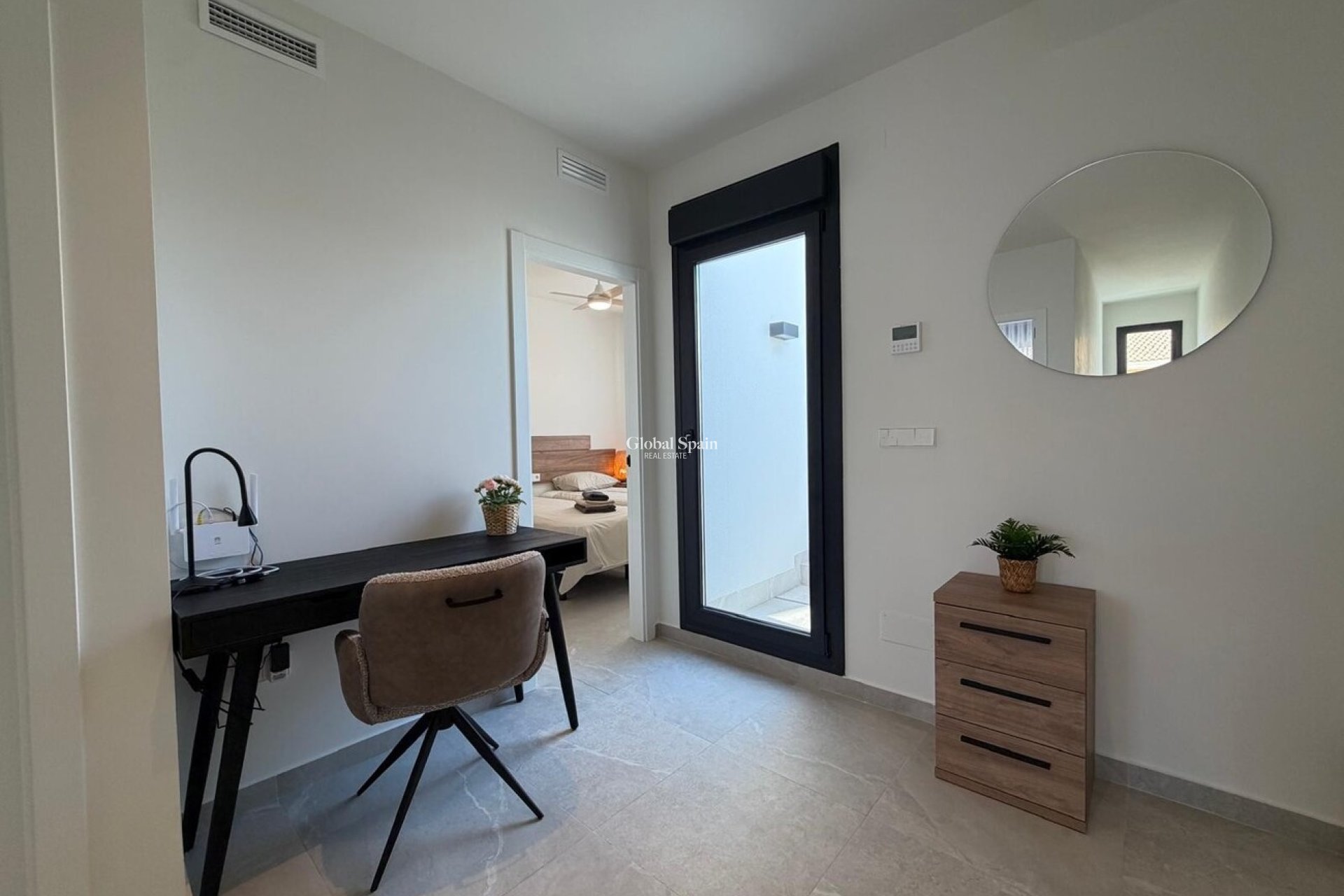 Resale - HOUSE -
TORRE DE LA HORADADA - Costa Blanca