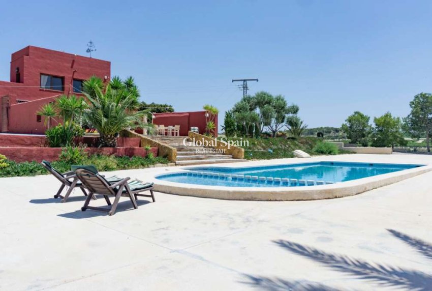 Resale - HOUSE -
TORREMENDO - Costa Blanca