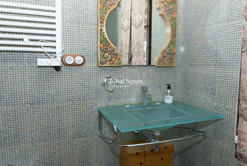 Resale - HOUSE -
TORREMENDO - Costa Blanca