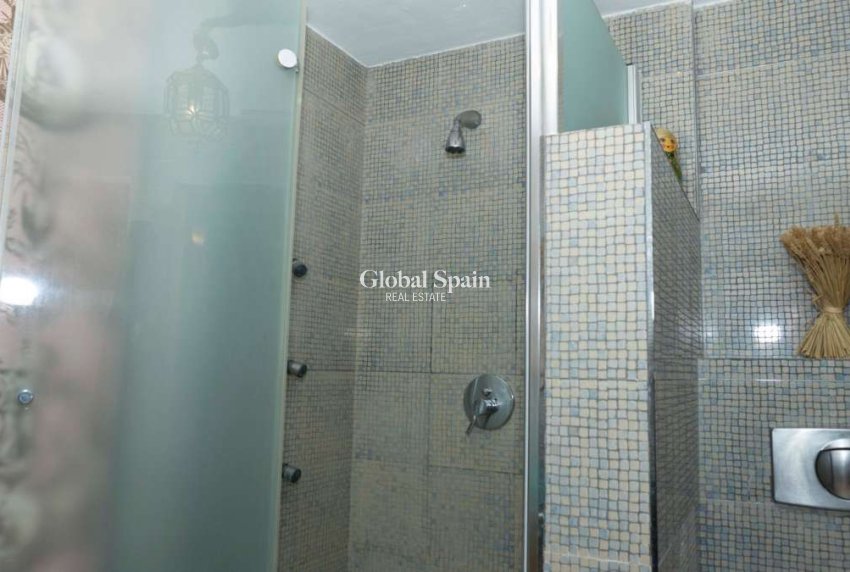 Resale - HOUSE -
TORREMENDO - Costa Blanca