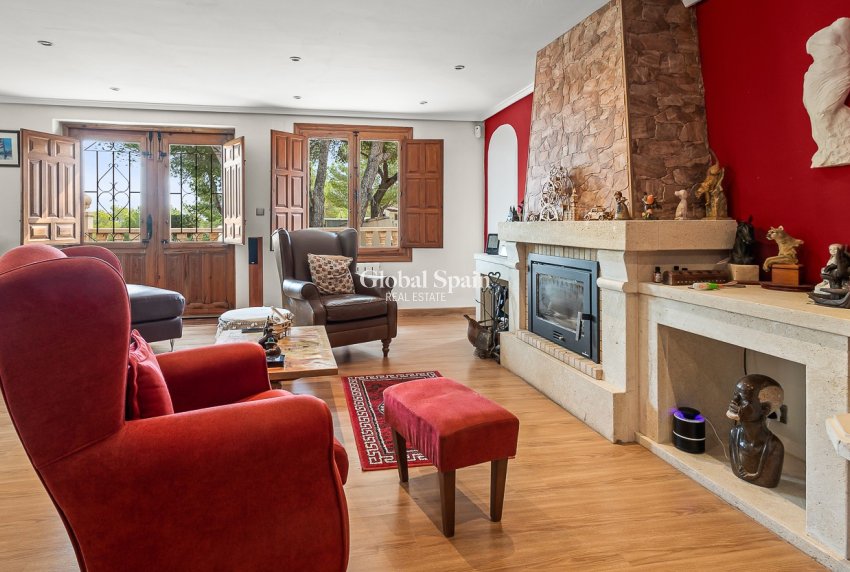 Resale - HOUSE -
TORREMENDO - Costa Blanca