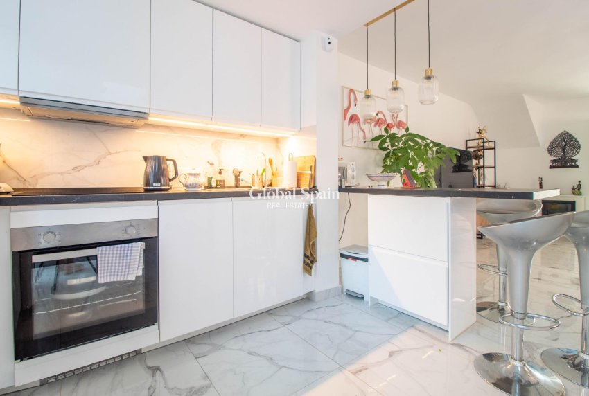 Resale - House -
TORREVIEJA - Acequion