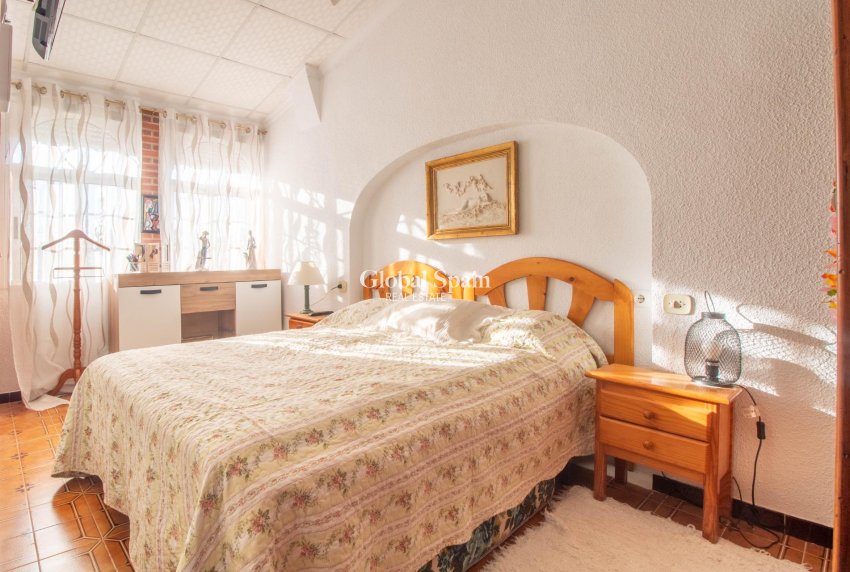 Resale - House -
TORREVIEJA - Acequion