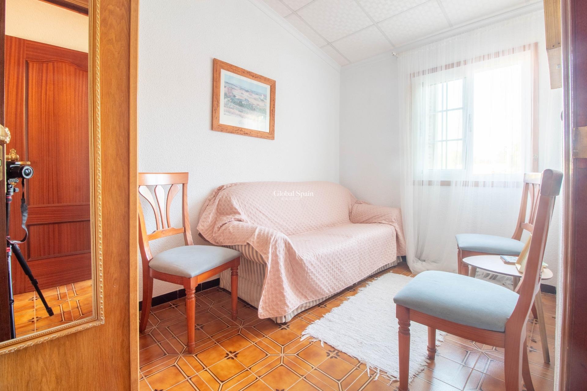 Resale - House -
TORREVIEJA - Acequion