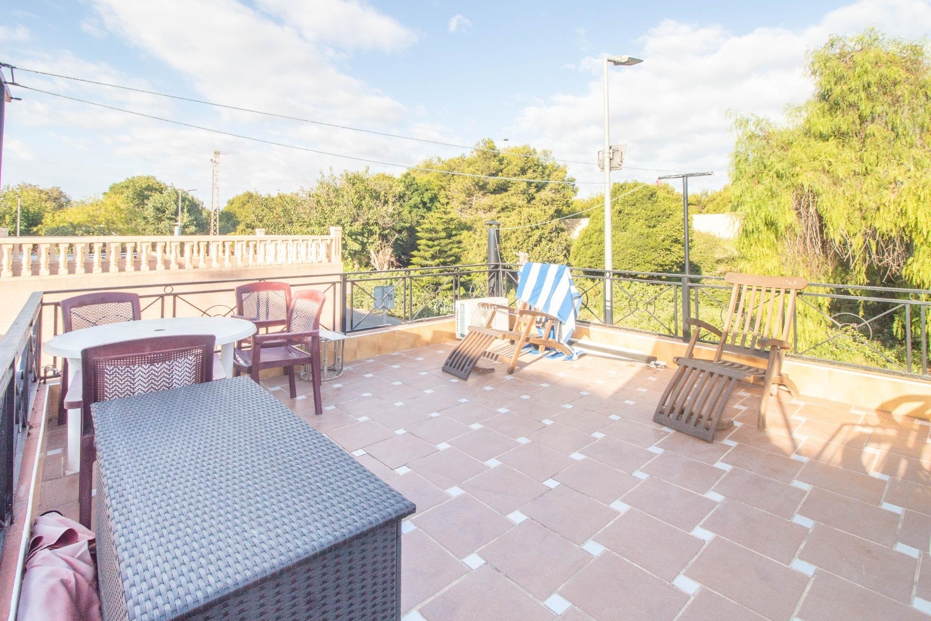 Resale - House -
TORREVIEJA - Acequion