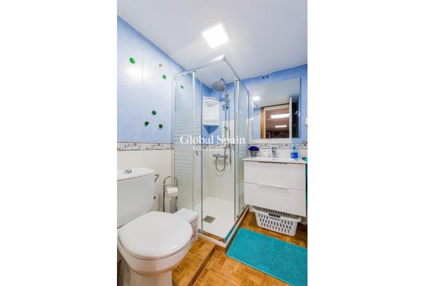 Resale - HOUSE -
TORREVIEJA - Acequion