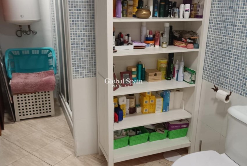 Resale - HOUSE -
TORREVIEJA - Acequion