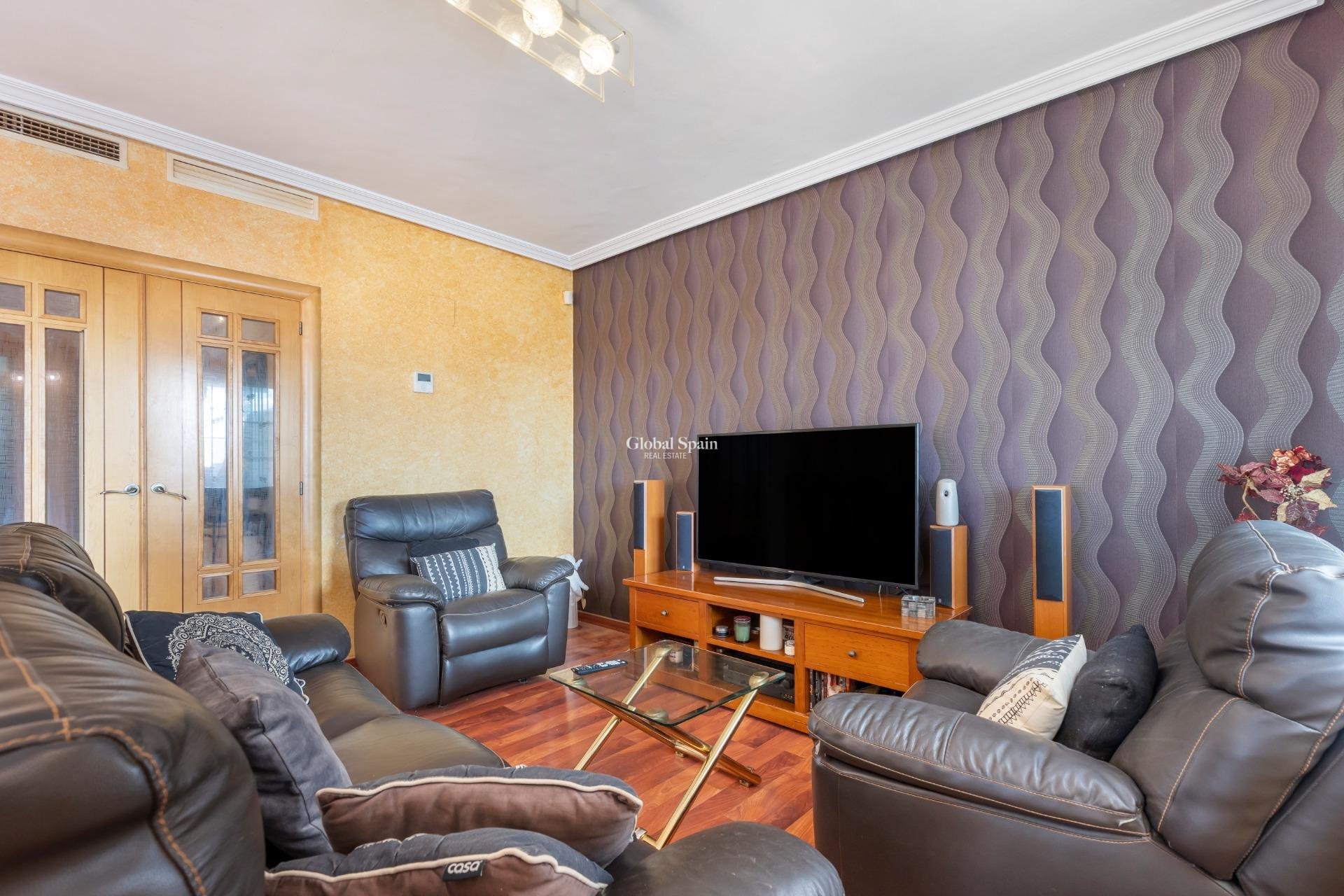 Resale - HOUSE -
TORREVIEJA - Aguas Nuevas