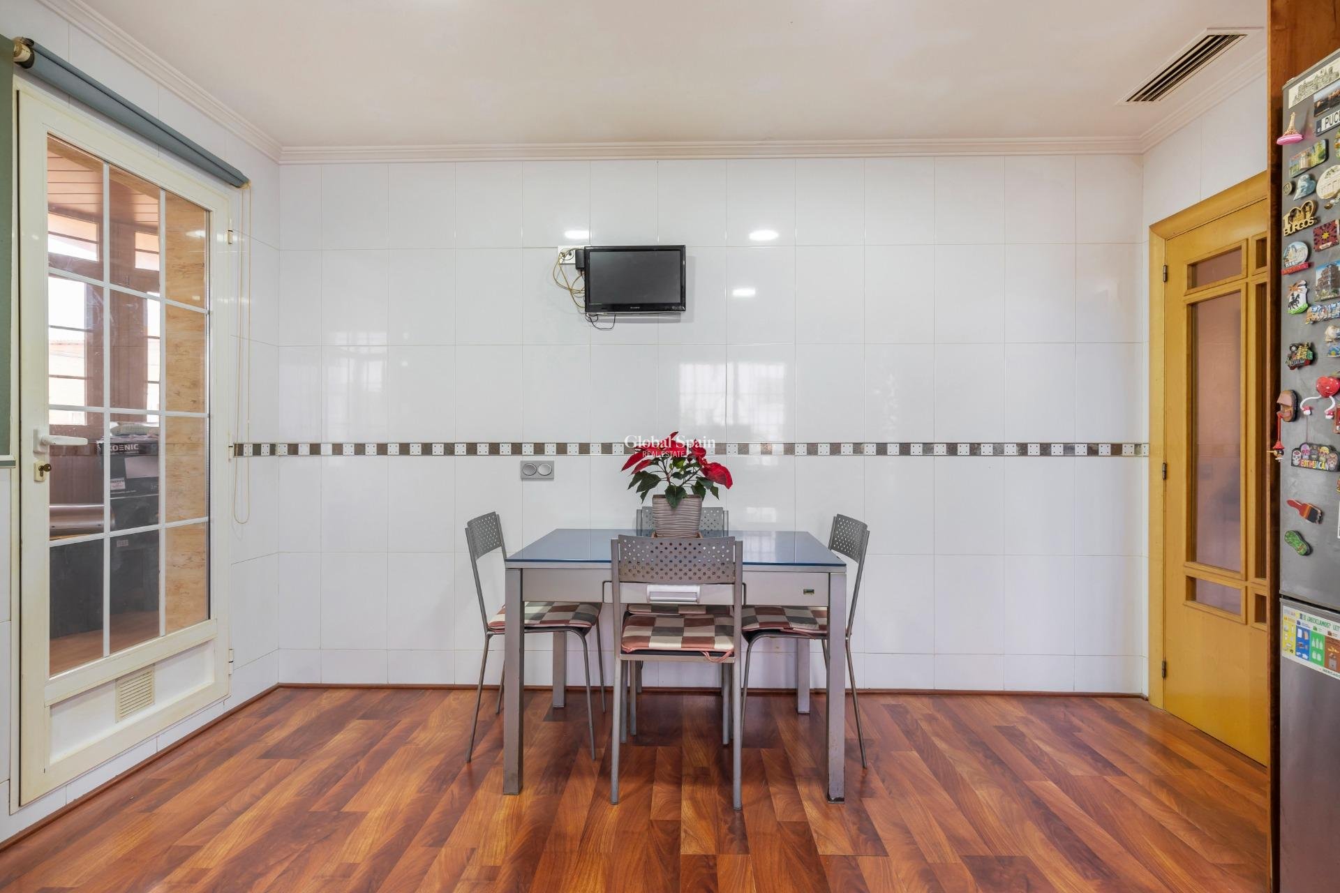 Resale - HOUSE -
TORREVIEJA - Aguas Nuevas